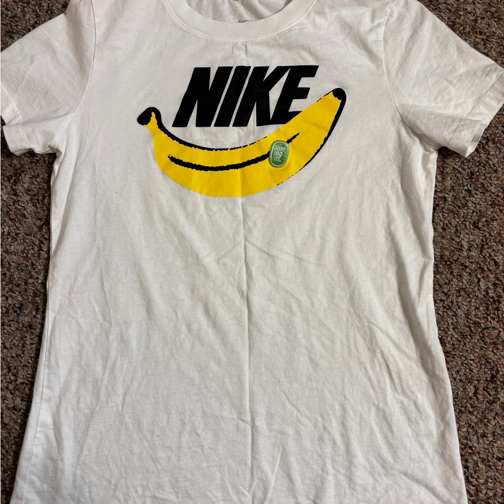 ⬇️ Nike White Tee with Yellow Banana Design